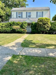 581 Grimm Place, Baldwin, NY, 11510