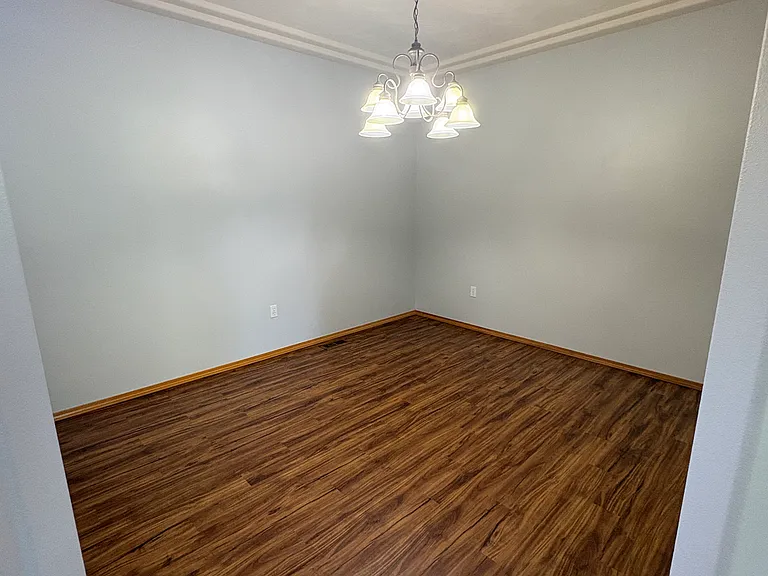 110 W Moran View Ave — Photo 4