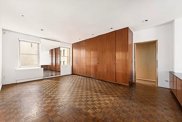 Sold by Corcoran | media 6