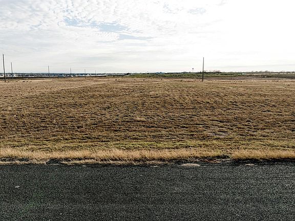 5th image of 18701 Carlson Rd