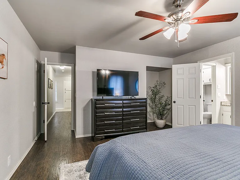 1700 Whispering Creek Dr — Photo 7