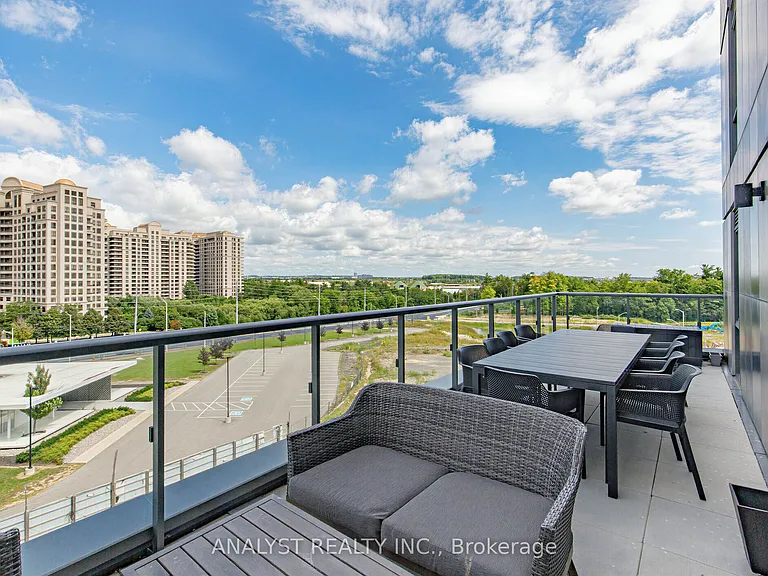 498 Caldari Rd #522 — Photo 1