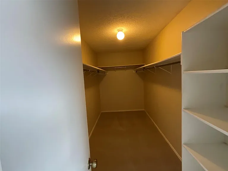 1172 Southern Pl — Photo 22