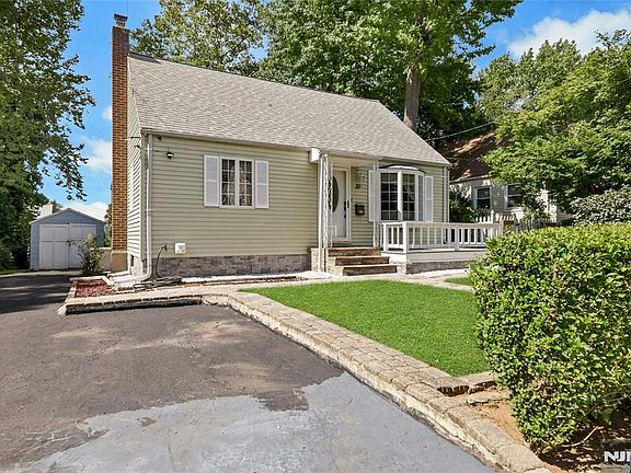 2nd image of 30 John Place