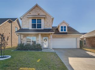 105 Mitchell Cir, Terrell, TX 75160