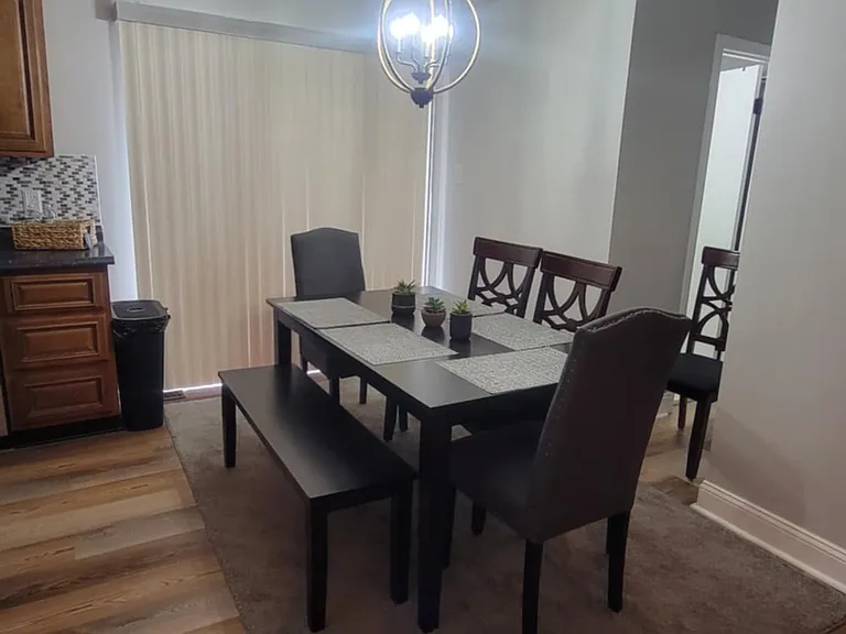 725 W Phillips Dr — Photo 15