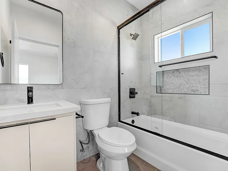 4338 1/2 La Clede Ave — Photo 11