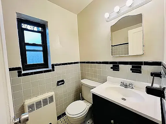 1 bed, 800 sqft, $1,895 — Photo 1