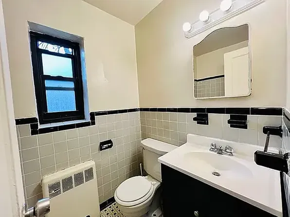 194 Union Ave, Rutherford, NJ