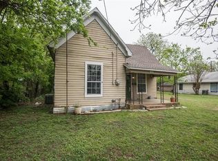 206 Huron St, Cleburne, TX 76031