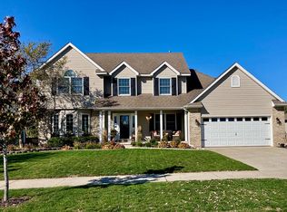 668 Davis Cir, Crown Point, IN 46307