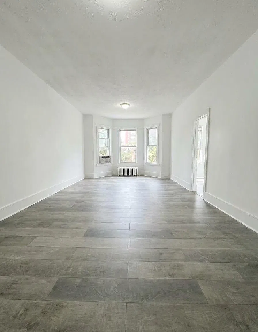 3 bed, 1.0 bath, 1766 sqft, $3,800 — Photo 4