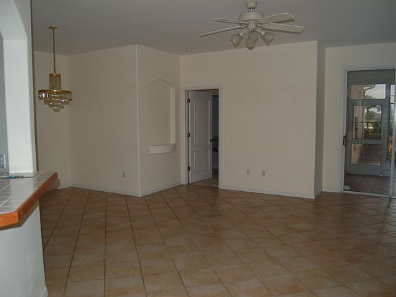 4th image of 4791 Parkstone Dr #0
