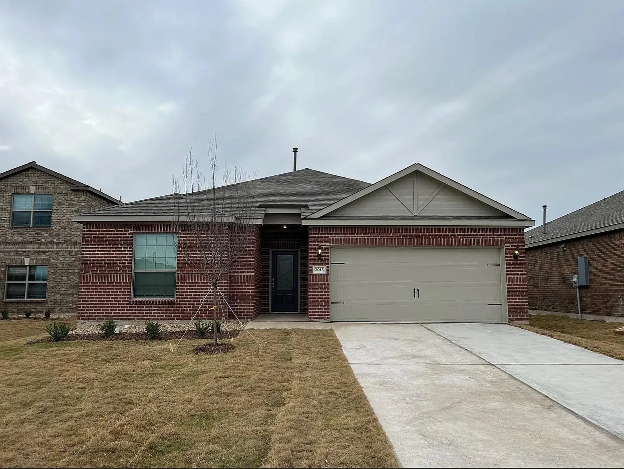 3 bed, 1647 sqft, $1,945 — Photo 1