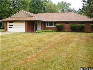 2nd image of 482 Jeannette Dr