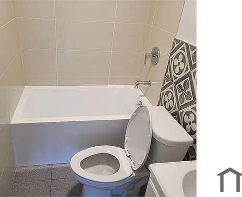 3562 Carlisle Pl #2A — Photo 2
