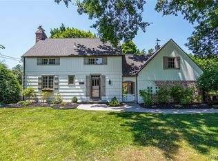 4478 Freeman Rd, Orchard Park, NY 14127