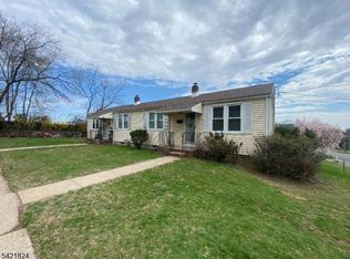 15 Claverack Rd, Clifton, NJ 07013