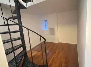 319 W 21st St #SA, New York, NY 10011