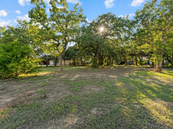 1027 Dominion Oaks Dr, China Spring, TX 76633