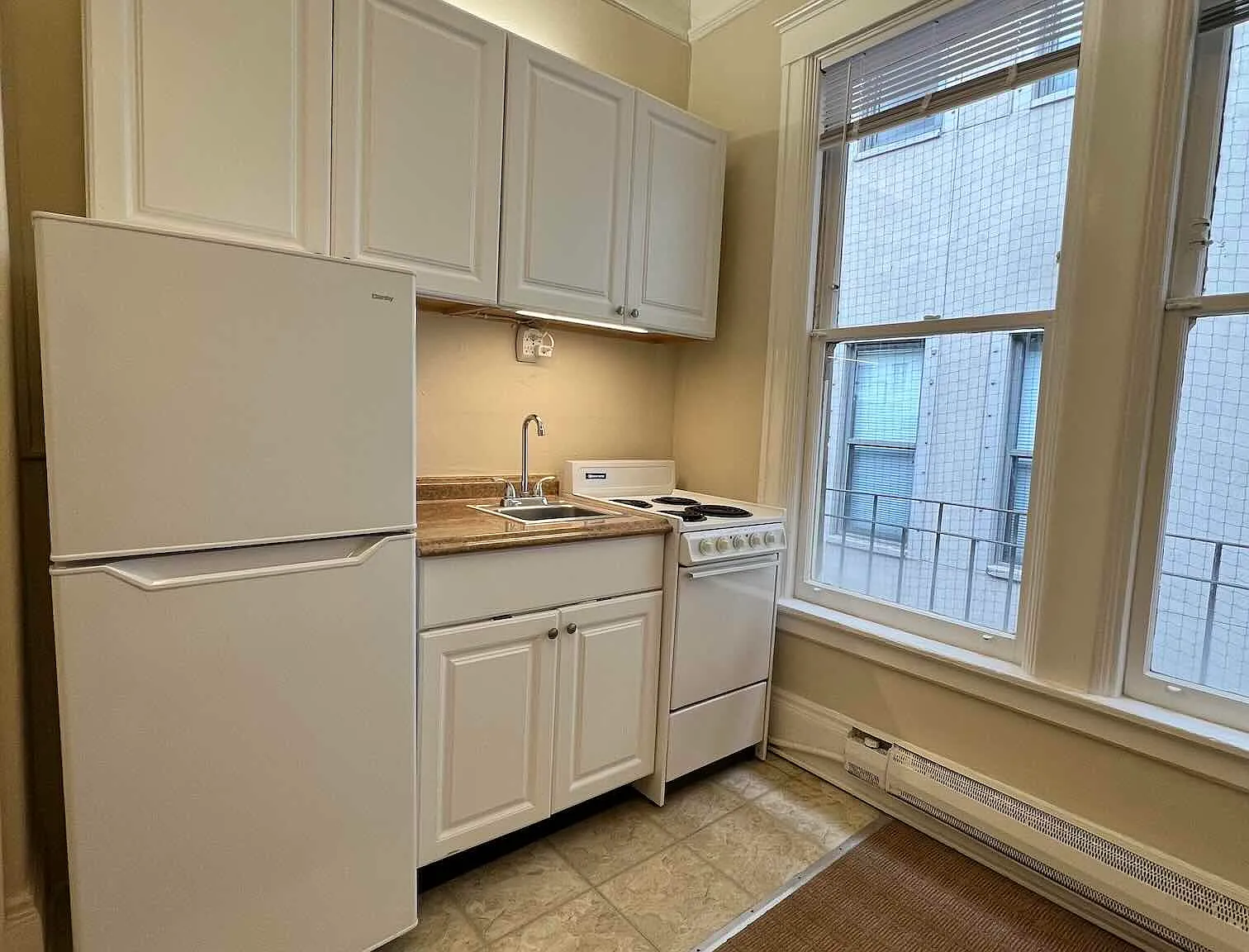 Studio, $1,550 — Photo 2