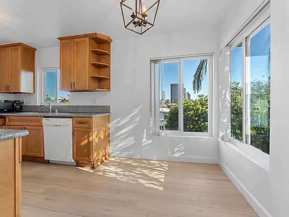 3rd image of 11743 Dorothy St #5A