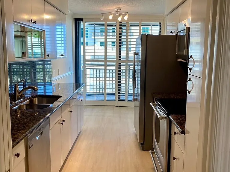 3400 N Ocean Dr #706 — Photo 13