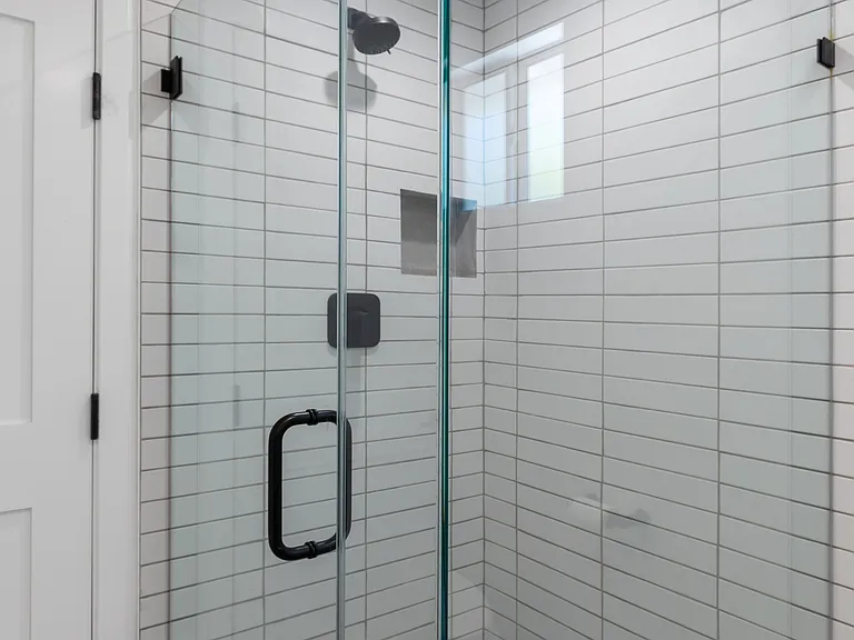 3/4 Bath