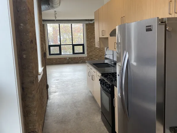 1826 W 17th St, Chicago, IL