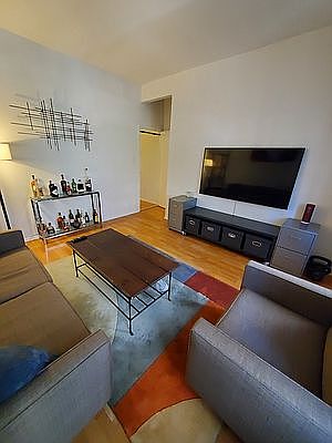2nd image of 220 E 36th St APT A1