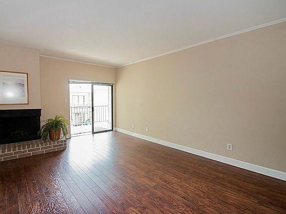 3rd image of 4001 Nasa Pkwy APT 218