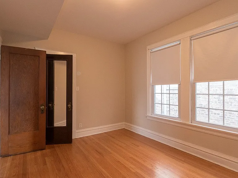 1440 W Addison St #3 — Photo 14