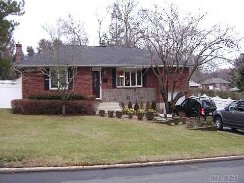1st image of 89 Howell Dr
