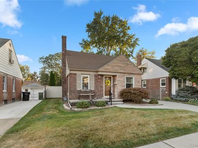 15573 Thomas Ave, Allen Park, MI, 48101