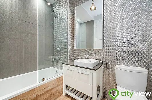 3rd image of 4441 Purves St APT 612