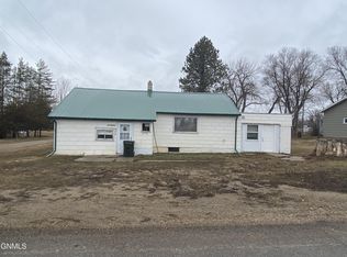 311 Water St W, Medina, ND 58467