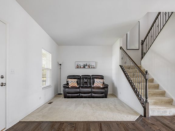 2nd image of 103 Chesterton Dr
