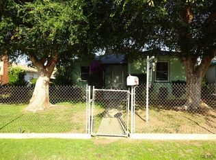 2707 Peerless Ave, Bakersfield, CA