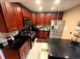3216 Yates Ave, Bronx, NY 10469