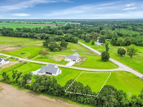 5316 Belvedere Dr E, Youngsville, LA 70592