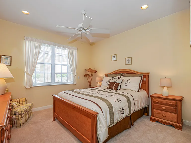 5225 E Harbor Village Dr #303 — Photo 16