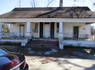 402 N Nettles St, Bishopville, SC 29010