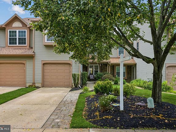 2nd image of 29 Hollowell Way