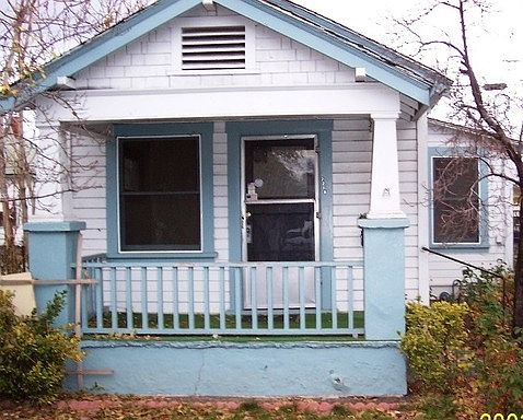 2nd image of 221 Vine St APT A