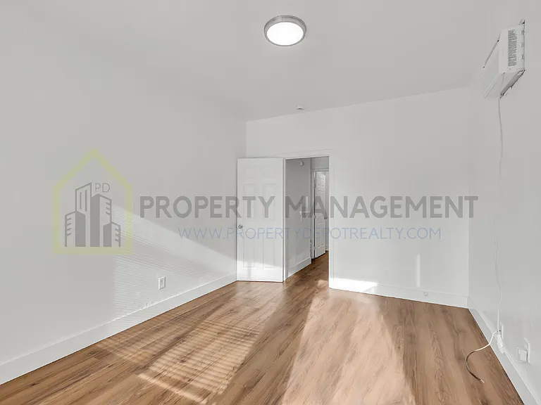 2519 Freeport Blvd #4 — Photo 12
