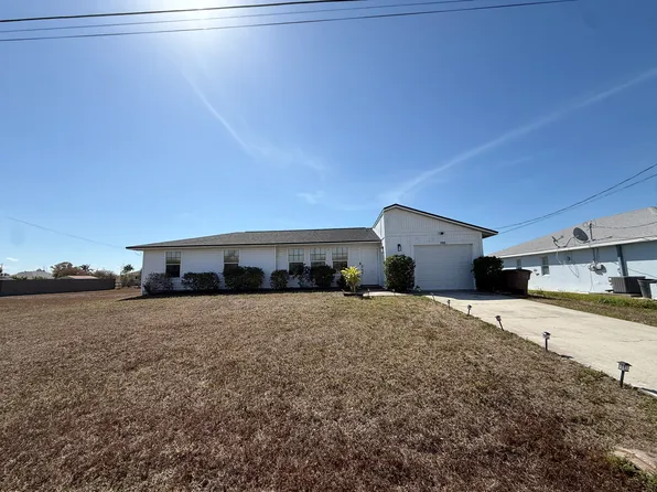 320 SE 26th Ter, Cape Coral, FL 33904