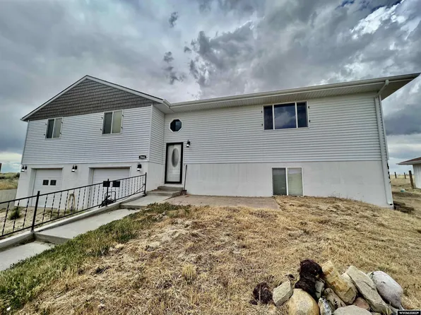 7866 Scorpion Way, Evansville, WY 82636