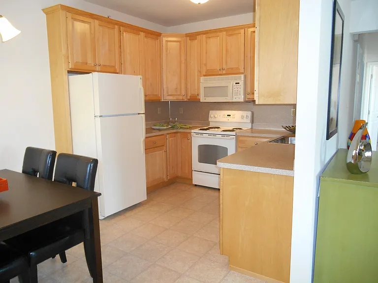 Amberley at Blue Bell Apartments — Photo 11