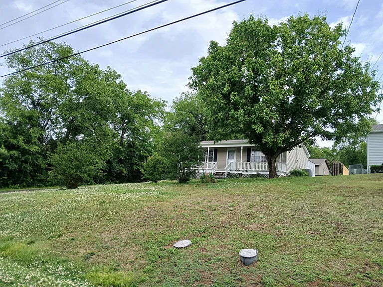 2046 Old Harrison Pike NW — Photo 1