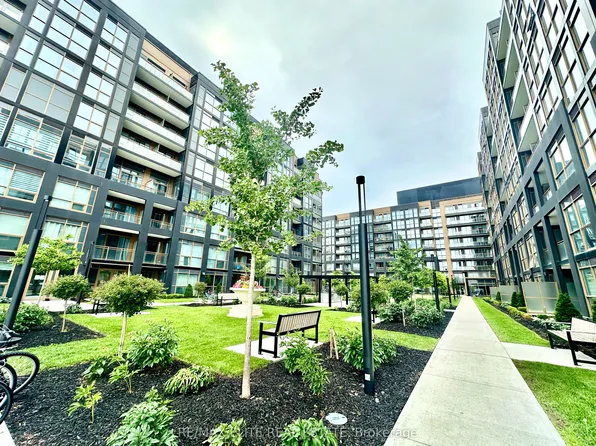 2333 Khalsa Gate, Oakville, ON